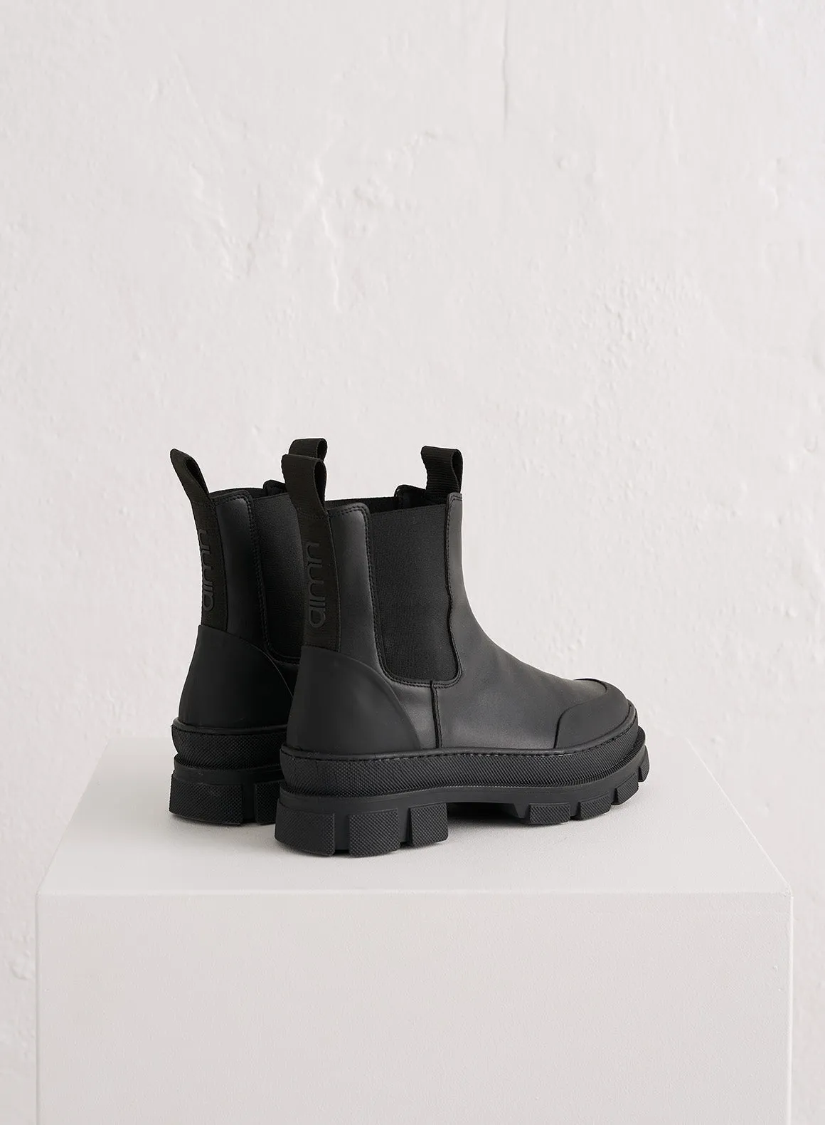 Chunky Chelsea Boots