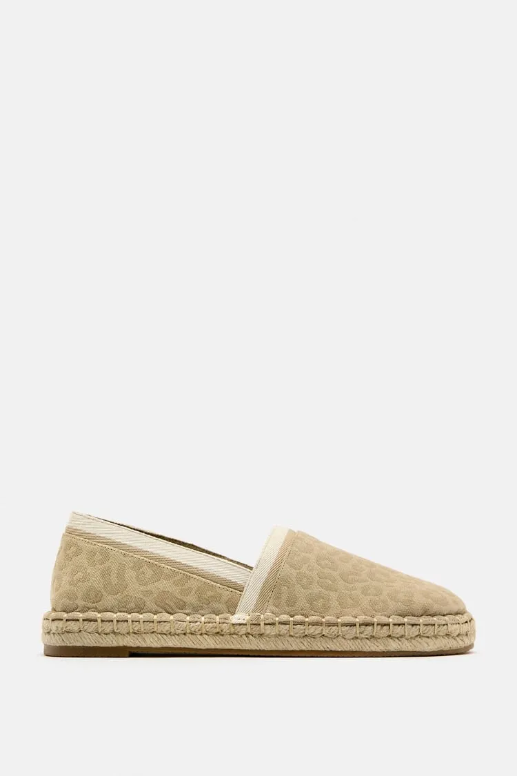ZARA - FLAT ANIMAL PRINT ESPADRILLES